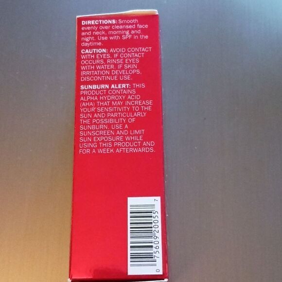 OLAY Vitamin C + Peptide 24 Brightening Serum NEW IN BOX - Picture 13 of 13